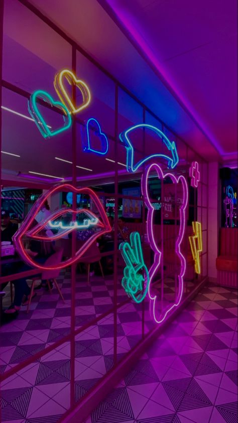 80s Disco Aesthetic, Disco Aesthetic, Confetti Bars, Nightclub Design, Disco Theme, Vaporwave Aesthetic, Lit Wallpaper, Neon Aesthetic, Structure Design