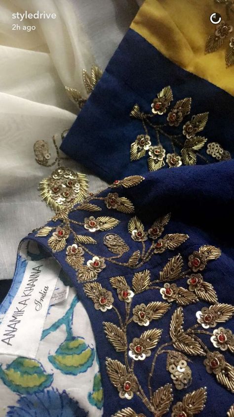 Bordados Tambour, Zardozi Embroidery, Anamika Khanna, Motifs Perler, Maggam Work Blouse Designs, Couture Embroidery, Hand Work Embroidery, Handwork Embroidery Design, Embroidery Motifs