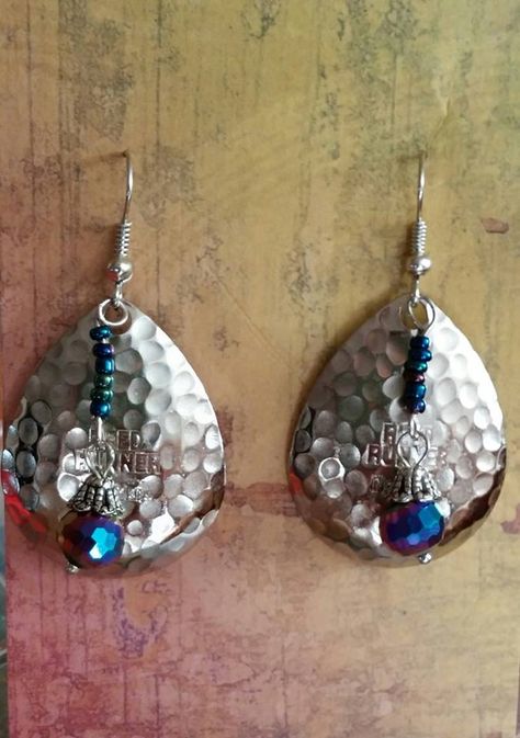 LOVE this pair of fishing lure earrings. Awesome styles and designs from Lure Couture Jewelry & More. Fish Hook Jewelry, Homemade Fishing Lures, Diy Fishing Lures, Fish Jewelry, Fish Crafts, Couture Jewelry, Fishing Gifts, Fishing Lure, Beads And Wire