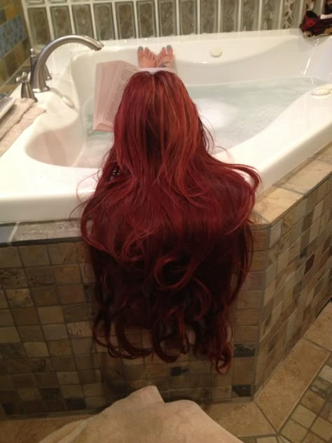 Bright Dark Red Hair, Red Hair With Layers, Layered Red Hair, Red Hair Red Dress, Red Hair Curly, Bathroom Curtains Ideas, Cute Red Hair, Wavy Red Hair, Red Long Hair