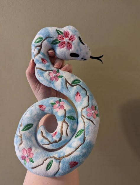 Snake Plush Pattern, Snake Sewing Pattern, Animal Plush Pattern, Unique Plushies, Snake Plushie, Plush Doll Pattern, Custom Plushies, Snake Plush, Large Snake