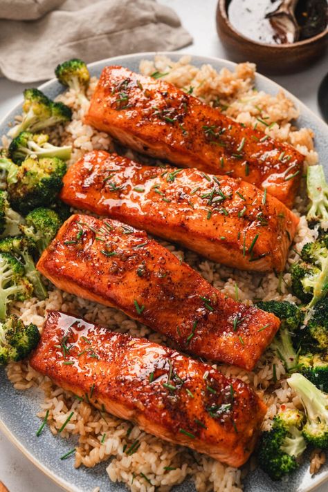 Honey Glazed Salmon Recipe - Foxes Love Lemons Salmon With Honey Glaze, Honey Glaze Salmon, Sweet Potato Rolls Recipe, Honey Salmon Recipes, Unicorn Recipes, Honey Lemon Salmon, Salmon Honey, Salmon With Honey, Salmon Skillet