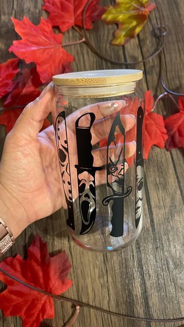 Halloween Cricut Cups, Halloween Cups Designs, Halloween Cups Diy, Witchy Cups, Halloween Cups Vinyl, Halloween Snowglobe Tumbler, Snowglobe Tumblers, Cricut Cups, Nail Room Ideas