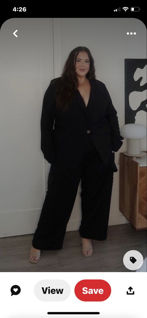 Styling Black Blazer Plus Size, All Black Casual Outfit Plus Size, Black Clothes Plus Size, All Black Business Outfit Plus Size, Plus Size Professional Photoshoot, Blazer Outfits For Women Plus Size, Black Blazer Outfit Plus Size, Plus Size Black Blazer Outfits, Office Outfits Plus Size Women