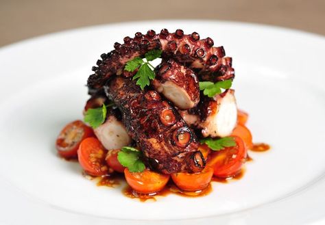 Have you ever wanted to serve your family a beautiful grilled octopus dish? Thanks to Bianca at Delano and its Corporate Executive Chef Brian Massie, you now have a step-by-step recipe with all the details you could ever need to finally impress Healthy Seafood Dishes, Octopus Recipes, Grilled Fish Recipes, Grilled Seafood Recipes, Grilled Octopus, Healthiest Seafood, Grilled Seafood, Vinaigrette Recipes, Cherry Recipes