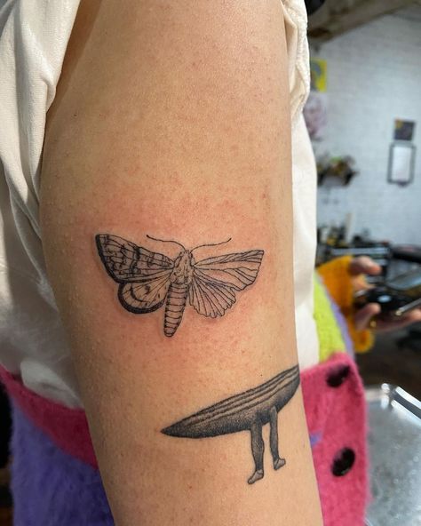 Fine Line Moth Tattoo, Line Moth Tattoo, Bestie Tats, Moth Tattoos, Small Animal Tattoos, Brooklyn Tattoo, Nyc Tattoo, Inspiration Tattoos, Moth Tattoo