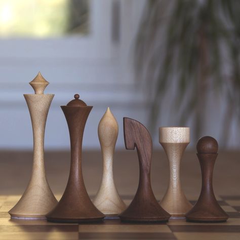 Diy Chess Set, Motifs Art Nouveau, Wood Chess Board, Wood Chess Set, Wooden Chess Pieces, Amazon Decor, Wood Chess, Lathe Projects, Wood Shop Projects