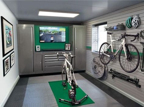 Chill Room Ideas, Man Garage, Bike Wall Mount, Workout Room Home, Home Gym Garage, Bike Room, Gym Room At Home, Train Room, Chill Room