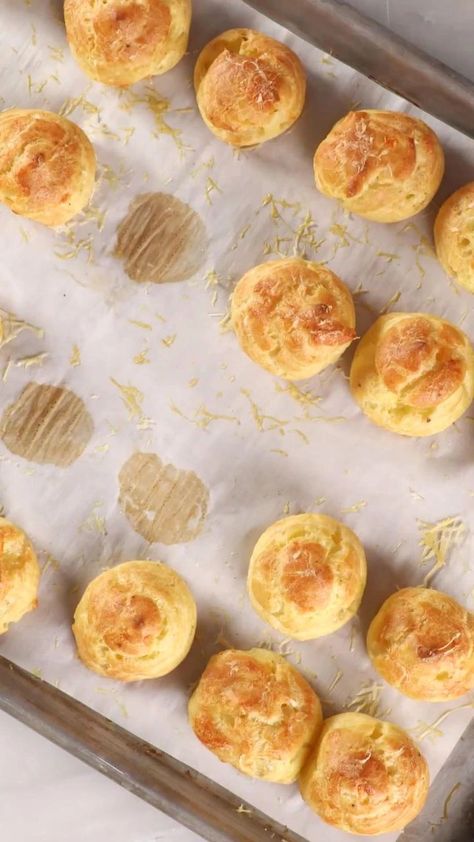 French Cheese Puffs, Gougeres Recipe, Alain Ducasse, French Cheese, Cheese Puffs, Best Bread Recipe, Almond Flour Recipes, Savoury Baking, Healthy Food Motivation