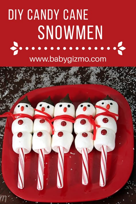 These Candy Cane Marshmallow Snowmen make a great craft AND snack! #diy #christmas #craft Marshmallow Snowmen, Jul Kaka, Christmas Snacks Easy, Snacks Diy, Diy Christmas Treats, Marshmallow Snowman, Xmas Treats, Kids Christmas Party, Candy Cane Christmas