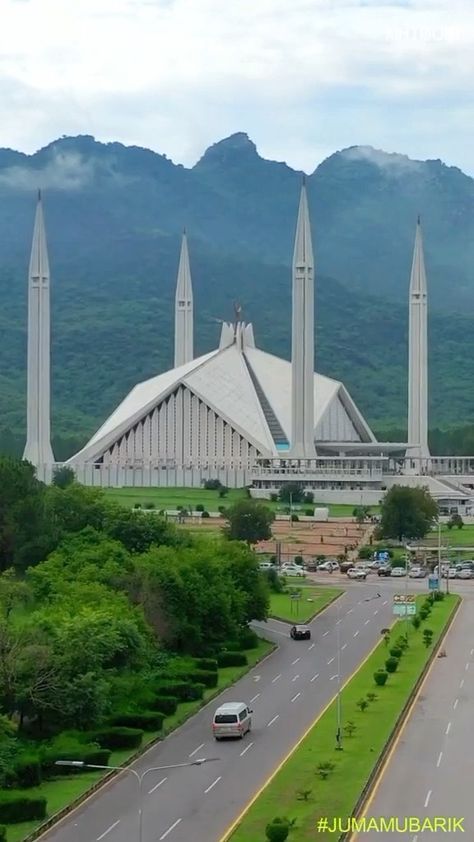 peacefulpakistan on Instagram: Aerial view of Faisal Masjid Islamabad, Pakistan. 🇵🇰 📸: @mhtoori Double TAP if You Love PAKISTAN. 🇵🇰 . . . #Allah #PeacefulPakistan… Faisal Masjid Wallpaper, Faisal Masjid, Pakistani Mosques, Makkah Masjid Hyderabad, Jama Masjid Ahmedabad, Islamabad Pakistan Pictures, Islamabad Pakistan, Islamic Posters, Henna Mehndi