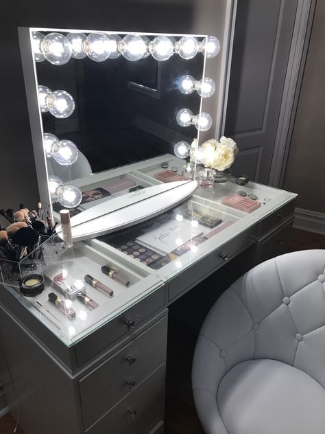 Clear Vanity Table, Vanity Clear Top, Slay Station, Vanity With Glass Top, Glass Vanity Table, Clear Vanity, Vanity Makeup Rooms, Desk Ikea, Glass Top Vanity