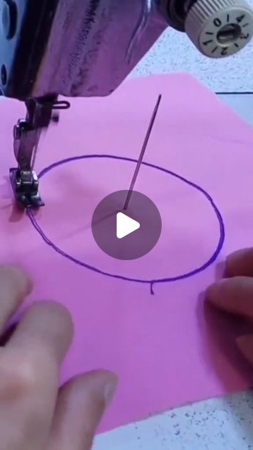 Sewing | Knitting | Suture on Instagram: "SEWING TIPS AND TRICKS" How To Sew Binding On A Circle, Sewing Techniques Tutorials, Sewing Binding, Sewing Circles, Sewing Easy, Sewing Tips And Tricks, Couture Sewing Techniques, Sewing And Embroidery, Diy Fashion Clothing