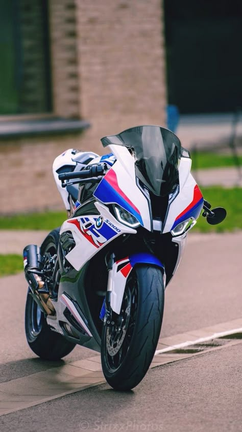 Bmw Rr310, S1000rr Wallpapers, Bikers Wallpaper, Motorcycle Boys, Moto Wallpapers, Bmw Motor, Bmw Bike, Motos Yamaha, Motorcross Bike