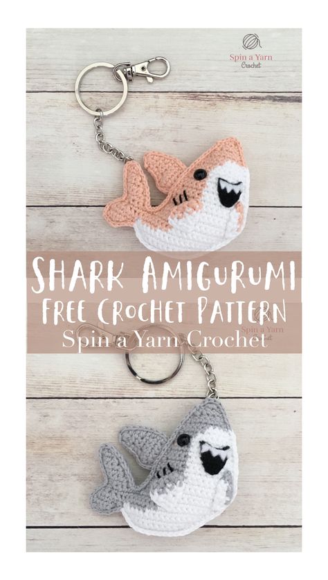 A free crochet pattern from Spin a Yarn Crochet Crocheted Keychains, Crochet Shark, Crochet Keychain Pattern, Pola Amigurumi, Crochet Amigurumi Free, Quick Crochet, Crochet Motifs, Crochet Keychain, Crochet Applique