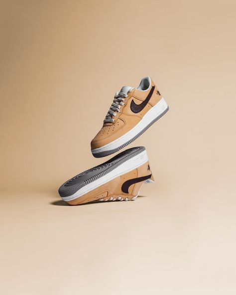 Footwear Product Photography, Nike Shoe Photography, Nike Shoes Photoshoot, Tenis Photography, Nike Air Force 1 Photography, Nike Shoes Photography, Sneakers Studio Photography, Men Shoes Photography Ideas, Shoe Photography Ideas