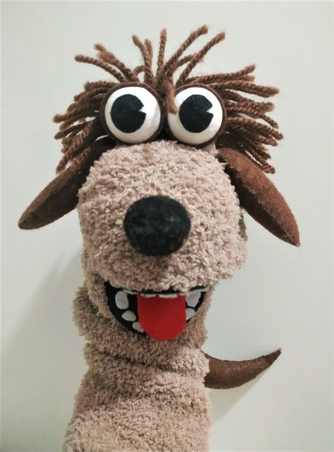 Dog Sock Puppet, Dr Seuss Crafts, School Kids Crafts, Puppets For Kids, Puppets Diy, Baby Toys Diy, Sock Puppets, Puppet Patterns, Sock Doll