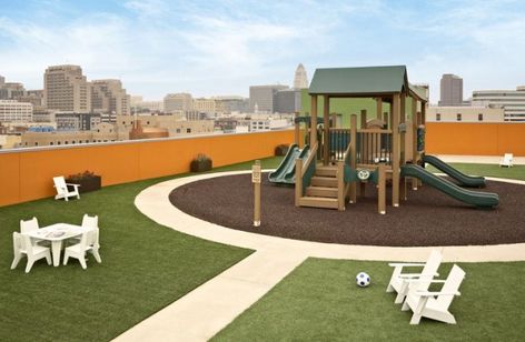 A Vision - Rooftop Playgrounds on Pinterest | Playground Sustainable Design and Green Building #rooftopgarden #rooftop #garden #building Rooftop Playground, Playground Garden, Rooftop Ideas, Play Cafe, Loft Office, Rooftop Design, Living Roofs, Building Roof, Playground Design