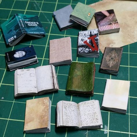 Make miniature books from your old magazines using these simple steps. Find a magazine that is as thick as a miniature book. It ... Make Mini Books, Magazine Tutorial, Mini Workshop, Mini Books Diy, Fairy Stuff, Recycled Magazines, Diy Miniatures, Dollhouse Diy, Dollhouse Miniature Tutorials