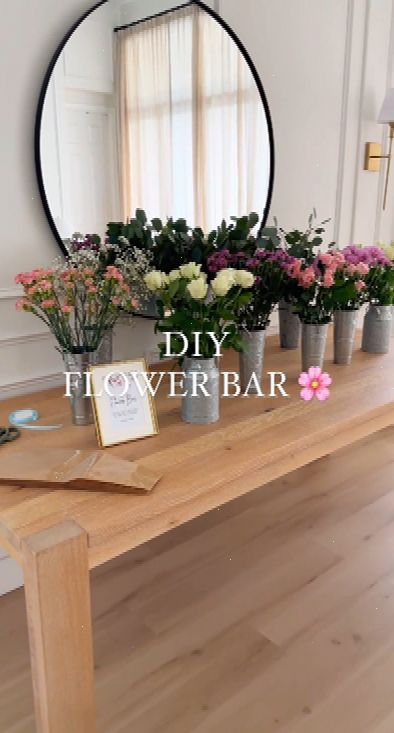 DIY FLOWER BAR 🌸 a perfect party idea for Baby Showers, Bridal Showers and Birthday Parties! You can make it more budget friendly by adding lots of greenery fillers and purchasing cheaper flowers! Trader Jo/ always has great, affordable options The guests LOVED it and it was a super cute activity (that also works as party favors!) Click the link to shop everything I used! #Flower #Ideas #with #Events #Creativity #Elevating #Floral #InteriorDesign #HomeIdeas #Bar #HomeDecorating Simple Small Bridal Shower Ideas, Wildflower Theme Party Favors, Floral 40th Birthday Party Decorations, Bridal Shower Diy Flower Bar, Garden Birthday Party Favors, Inexpensive Bridal Shower Ideas Decor, Bridal Shower Decorations Spring, Diy Flower Bar Sign, Backyard Bridal Showers On A Budget