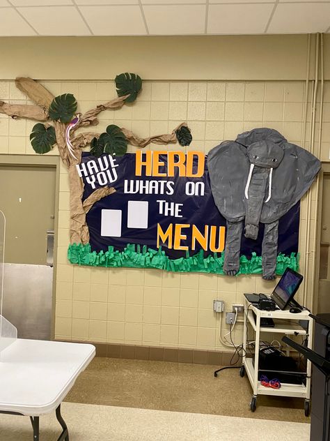 Cafeteria Bulletin Board Ideas Food, School Lunch Room Decorations, Lunch Room Ideas, Cafeteria Bulletin Board Ideas, Kitchen Bulletin Boards, Cafeteria Decorations, School Cafeteria Decorations, Cafeteria Bulletin Boards, Nutrition Bulletin Boards