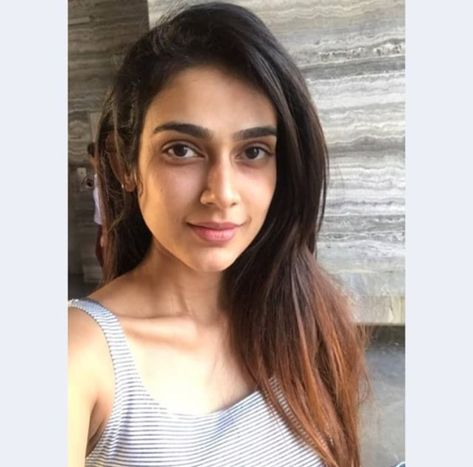 Akanksha Singh Akansha Singh, Shriya Pilgaonkar, Akanksha Singh, Aakanksha Singh, South Actors, Samantha Pics, Indian Actors, Diamond Girl, Sweet Lady