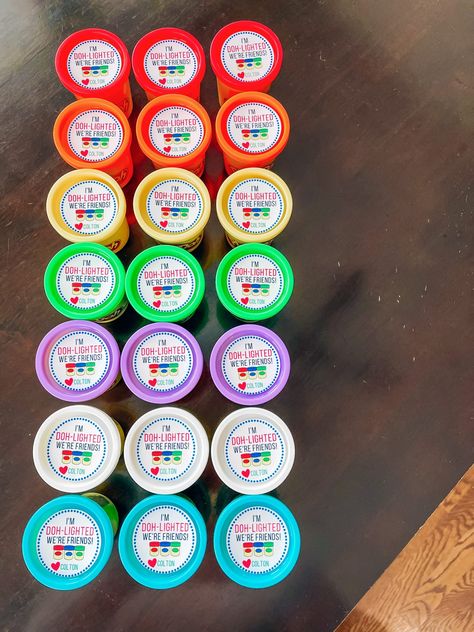 Play-Doh Party Favors // Non-Candy Party Favors 8 Diy Play Doh, Play Doh Party, Happy Birthday To Him, Mario Birthday Party, Patrol Party, Candy Party Favors, Mario Birthday, Paw Patrol Party, Singing Happy Birthday