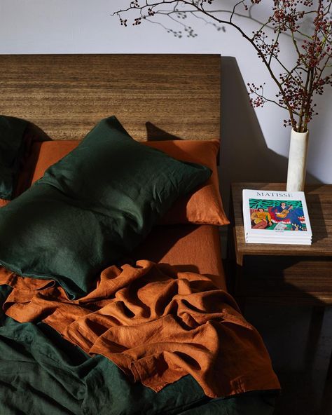 Bed Threads.® on Instagram: “Consider a bold-hued bedroom to warm up your space as the weather cools down. Our two best-sellers, Olive & Rust, are styled together here…” Bed Threads, Bed Linen Design, White Linen Bedding, Farmhouse Bedding, Floral Bedding, Bed Linens Luxury, Design Your Home, Remodel Bedroom, Apartment Inspiration