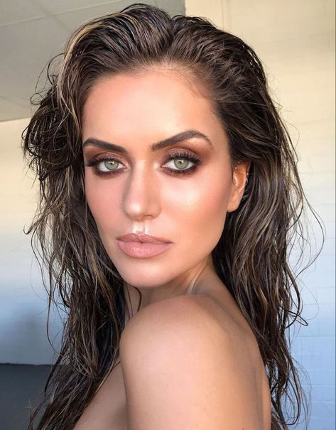 Bronze Smokey Eye Makeup, Eyeshadow Smokey Eye, Brown Smokey Eye Makeup, Eyeshadow Smokey, Bronze Smokey Eye, Brown Smokey Eye, Bronze Eye Makeup, Smokey Eye Makeup Look, Natural Smokey Eye