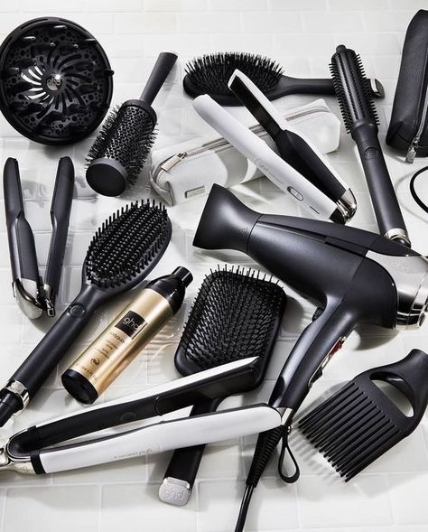 Cosmotology Vison Board, Hair Asthetic Picture Black, Hair Tool Aesthetic, Hair Salon Asthetic Picture, Hair Stylist Asthetic Picture, Cosmotology School Asthetic, Hair Salon Aesthetic Wallpaper, Hairdresser Aesthetic Instagram, Hairstylist Asthetic Picture