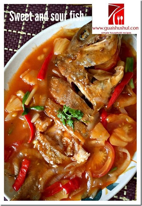 Sweet And Sour Fish Recipe, Sweet And Sour Fish, Chinese Seafood, Chinese Fish, Crab Rangoon, Sweet And Sour, Fried Fish, Fish Dishes, Seafood Dishes