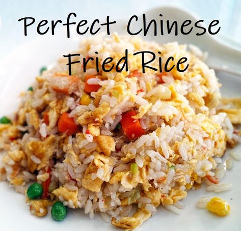 Dinner With Salmon, Rice Recipes Side, Tasty Fried Rice, Salmon Fried, Salmon Fried Rice, Easy Lunch Idea, Homemade Fried Rice, Special Fried Rice, Chinese Fried Rice