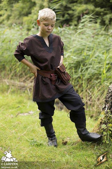 Larp Inn - Larp Costume for Children Peasant Costume, Medieval Tunic, 동화 삽화, Larp Costume, Viking Style, Clothes Collection, Kids Fashion Boy, Larp, V Shape