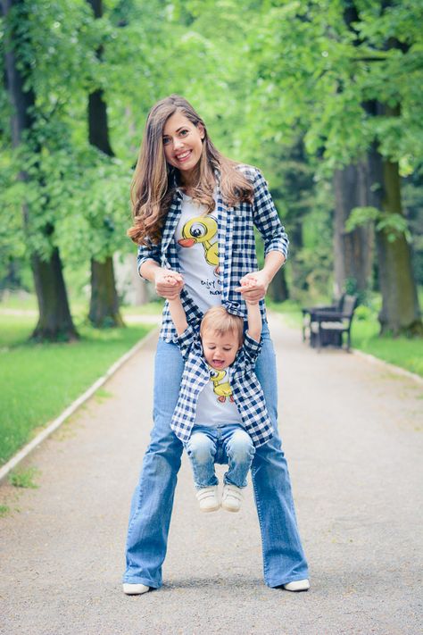 Twinning with my little boy on the blog today #momlife #momblogger #momandson Mother Son Matching Outfits, Mommy Son Outfits, Mom And Son Outfits, Mother Son Photos, Mom And Baby Outfits, Mother Son Photography, Mother Daughter Outfits, Mommy And Son, Coordinating Outfits