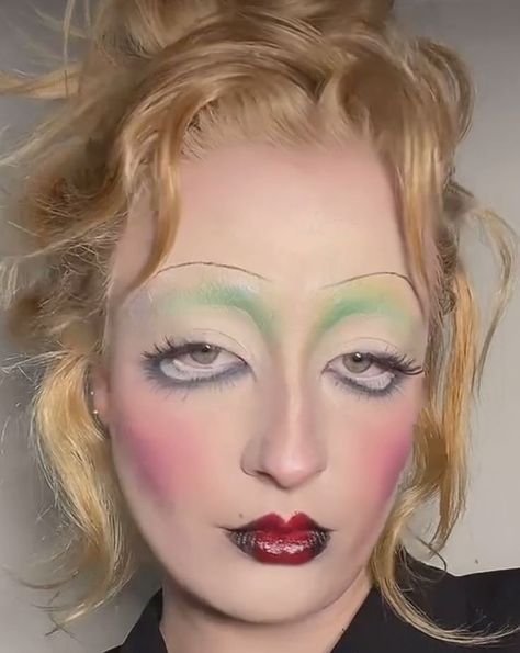 Broadway Makeup, Cabaret Makeup, 30s Makeup, Retro Makeup Looks, 20s Makeup, Vintage Makeup Looks, Funky Makeup, Drag Make-up, Drag Queen Makeup