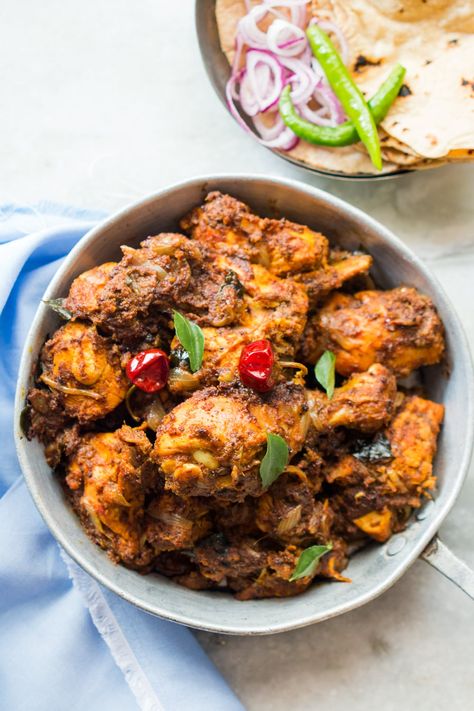 Spicy Chettinad Pepper Chicken Fry or Roast is made with whole ground spices, fragrant, fiery hot and a popular Tamil Chicken recipe. Kerala Chicken Recipes, Chicken Pepper Fry, Chicken Recipes Dry, Pepper Chicken Recipe, Chettinad Chicken, Recipes With Chicken And Peppers, Chicken Fry, Pepper Chicken, Vegetable Puree