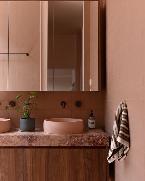 Terracotta Tones • we love the detail in this beautiful space created by @_zieldesign_ Tiles • Microtiles Terracotta porcelain collection #bathroombliss #tonalbathroom #terracotta #bathroomdesign #interiordesign #italiantiles #luxurybathroom #dilorenzotiles Terracotta Bathroom Tiles, Terracotta Bathroom Ideas, Terracotta Tiles Bathroom, Terracotta Bathroom, Kitchen Joinery, Residence Interior Design, Compact Laminate, Acoustic Ceiling Panels, Residence Interior