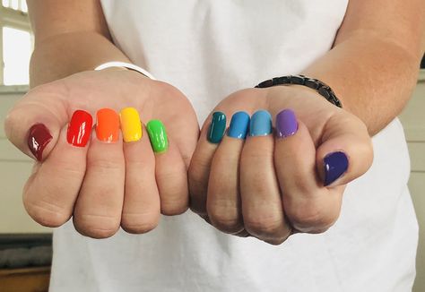 Rainbow Nails Aesthetic, Rainbow Nails Natural, Rainbow Gradient Nails, Wedding Acrylic Nails, Flag Nails, Nails Colorful, Nail Color Combos, Short Gel Nails, French Tip Acrylic Nails