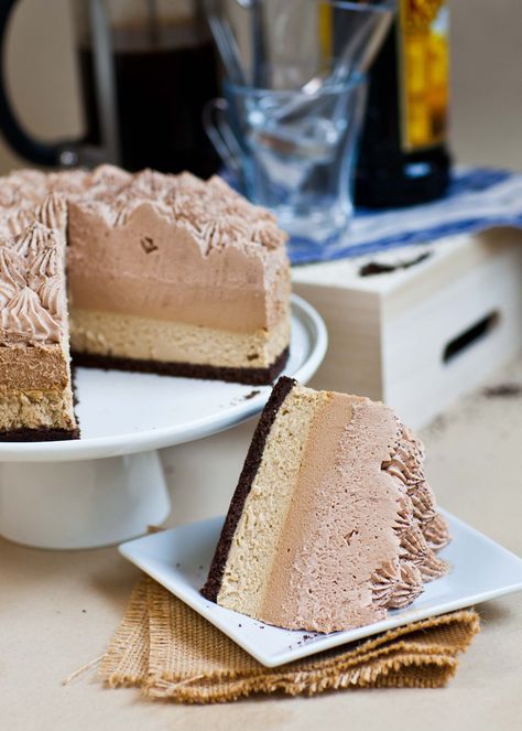 Kahlua Cheesecake, Coffee Mousse, Coffee Cheesecake, Chocolate Crust, Chocolate Graham Crackers, Soften Cream Cheese, Mousse Cake, Savoury Cake, Chocolate Coffee