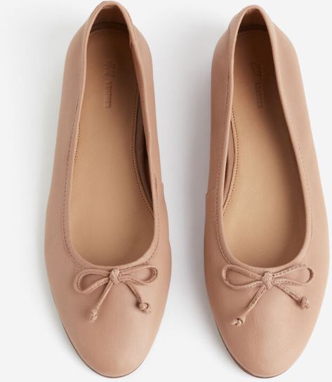 Leather Ballet Flats Nude Ballet Flats, Rich Girl Fashion, Tan Flats, H&m Shoes, Black Ballet Flats, Ballerina Shoes, Dark Beige, Leather Ballet Flats, Toddler Fashion