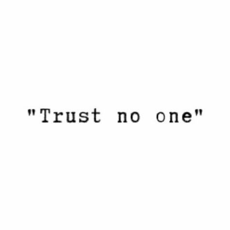 People are so fake. Emotion Quotes, Savage Mode, Fake Friendship, Done Trying, Band Tattoo Designs, Friendship Tattoos, Quotes Relationship, Fake People, Band Tattoo