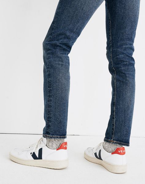 Brazil Men, Fitted Denim Dress, Golden Goose Sneakers Outfit, Veja V 10, Veja Sneakers, Italy Outfits, Golden Goose Sneakers, Men Sneakers, Madewell Jeans