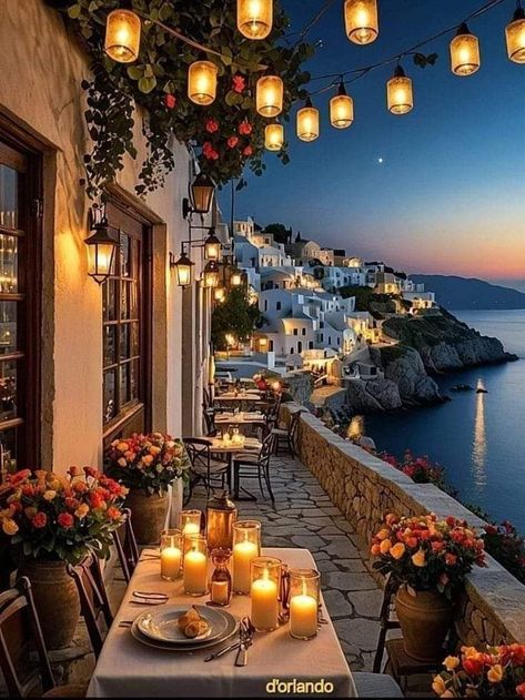 Naples Italy Photography, Italy Night Life, Have A Nice Evening, Beautiful Locations Nature, Dream Travel Destinations, Dream Holiday, Beautiful Places To Travel, Beautiful Places To Visit, Pretty Places