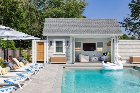 Pool House with Folding Glass Doors - Transitional - Pool Gazebo Pool House, Pool House With Gym, Gray Shake Siding, Pool House Guest House Combo, Round White Coffee Table, Farmhouse Pool House, Cabana House, Pool And Pool House, Backyard Pool House