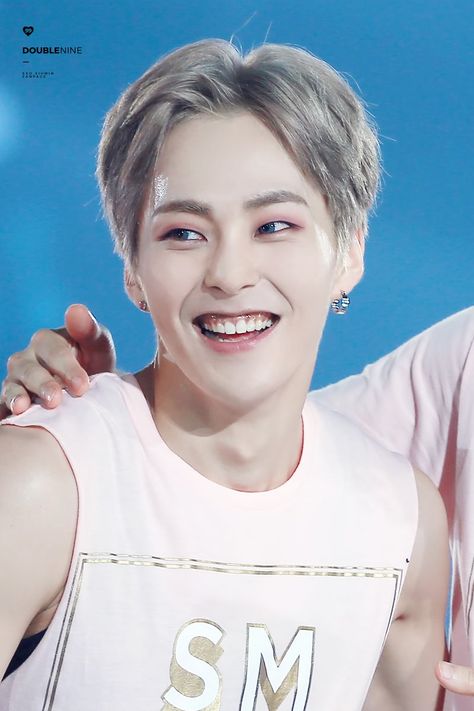 Xiumin Xiumin Smile, Xiumin Cute, Bunny Teeth, Kim Minseok Exo, Tao Exo, Alien Life Forms, Xiumin Exo, Exo Korean, Kim Min Seok