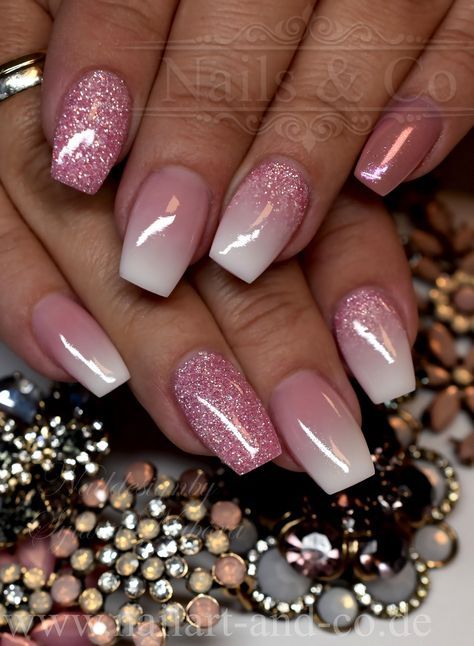 Sparkly Acrylic Nails, Ombre Nail Colors, Ombre Gel Nails, Baby Boomers Nails, Pink Ombre Nails, Ombre Nails Glitter, Fancy Nails Designs, Glitter Gel Nails, Her Nails