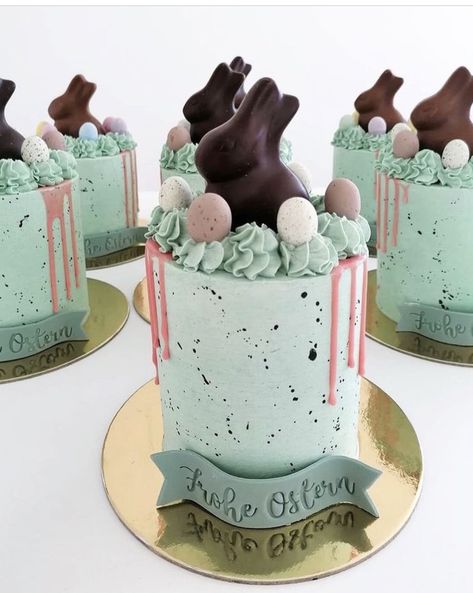 Easter Cake Ideas Creative, Easter Egg Cake Decorating Ideas, Easter Lunch Box Cake, Easter Desserts Bunny Cake, Simnel Cake Easter, Assorted Brownies, Easter Polk Cake, Easter Themed Cakes, Easter Cake Designs