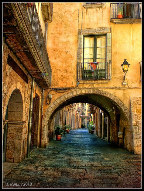 Girona- this was my favorite place in spain by far... i would live here if i could. go people! go!! Perspective Painting, Romance Languages, Monument Architecture, Visit Spain, Catalunya Spain, Places In Spain, Europe Aesthetic, Catalonia Spain, Barcelona Catalonia