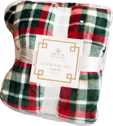 Blankets For Winter, Christmas Throw Blanket, My Christmas List, Cute Blankets, Christmas Throws, Christmas Decorations Bedroom, Plaid Throw, Winter Blankets, Christmas Baskets