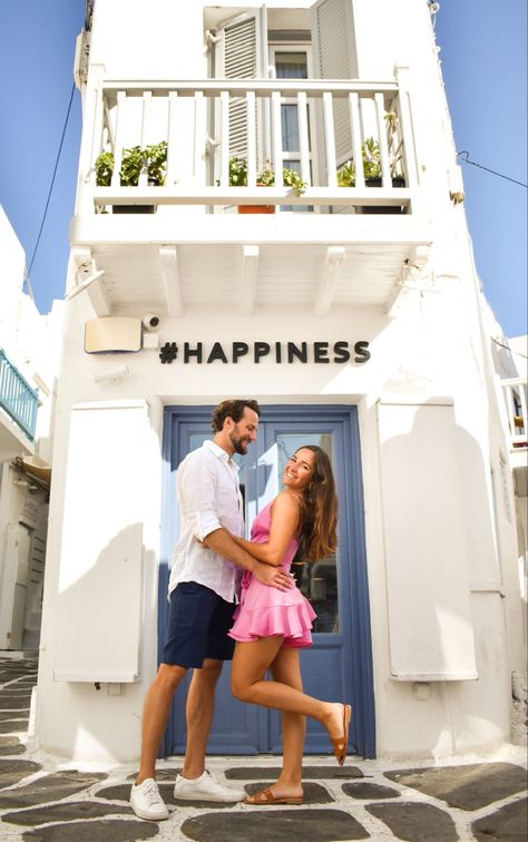 Mykonos Couple Photoshoot, Greece Couple Outfits, Greece Photoshoot Ideas, Mykonos Photoshoot, Garden Poses, Couples Vacation Photos, Italy Travel Outfit, Couples Beach Photography, Spain Photos